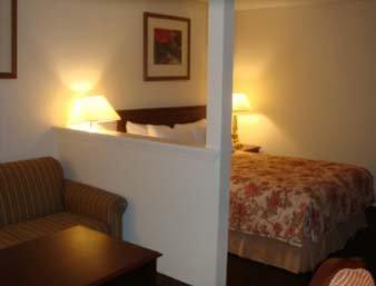 Rodeway Inn Montgomery Ngoại thất bức ảnh