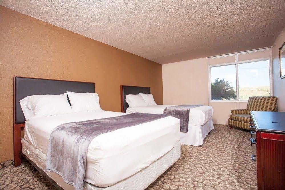 Rodeway Inn Montgomery Ngoại thất bức ảnh